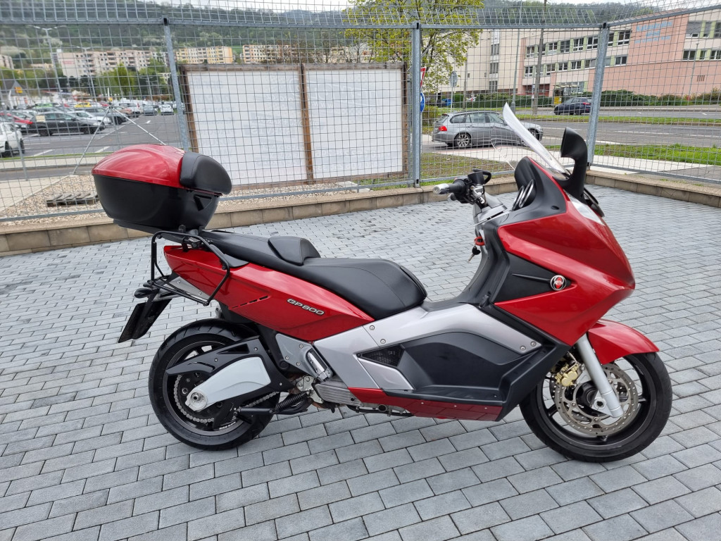 Gilera GP 800