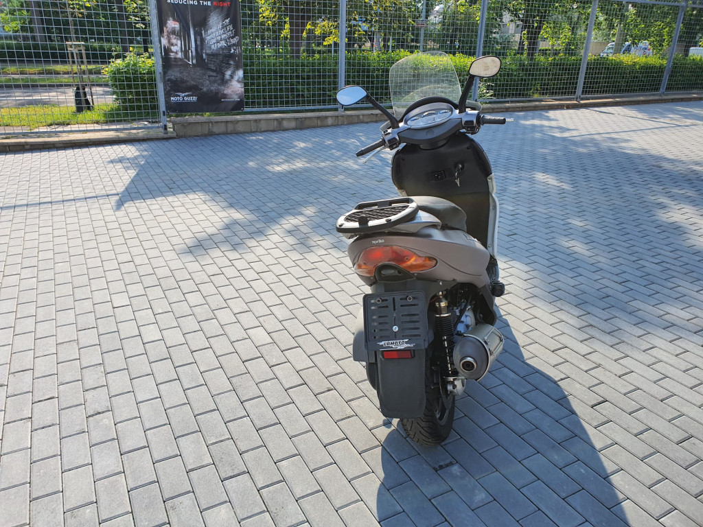Aprilia Leonardo 300