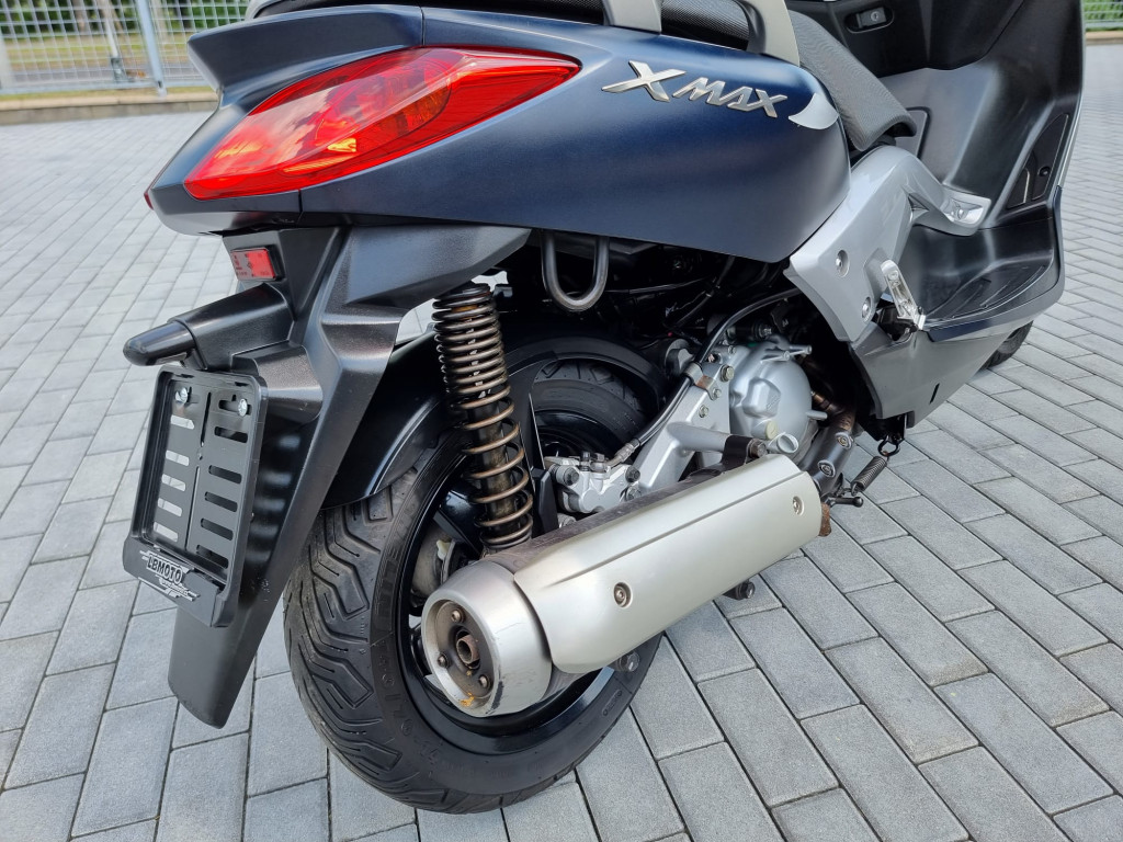 Yamaha X-Max 250 