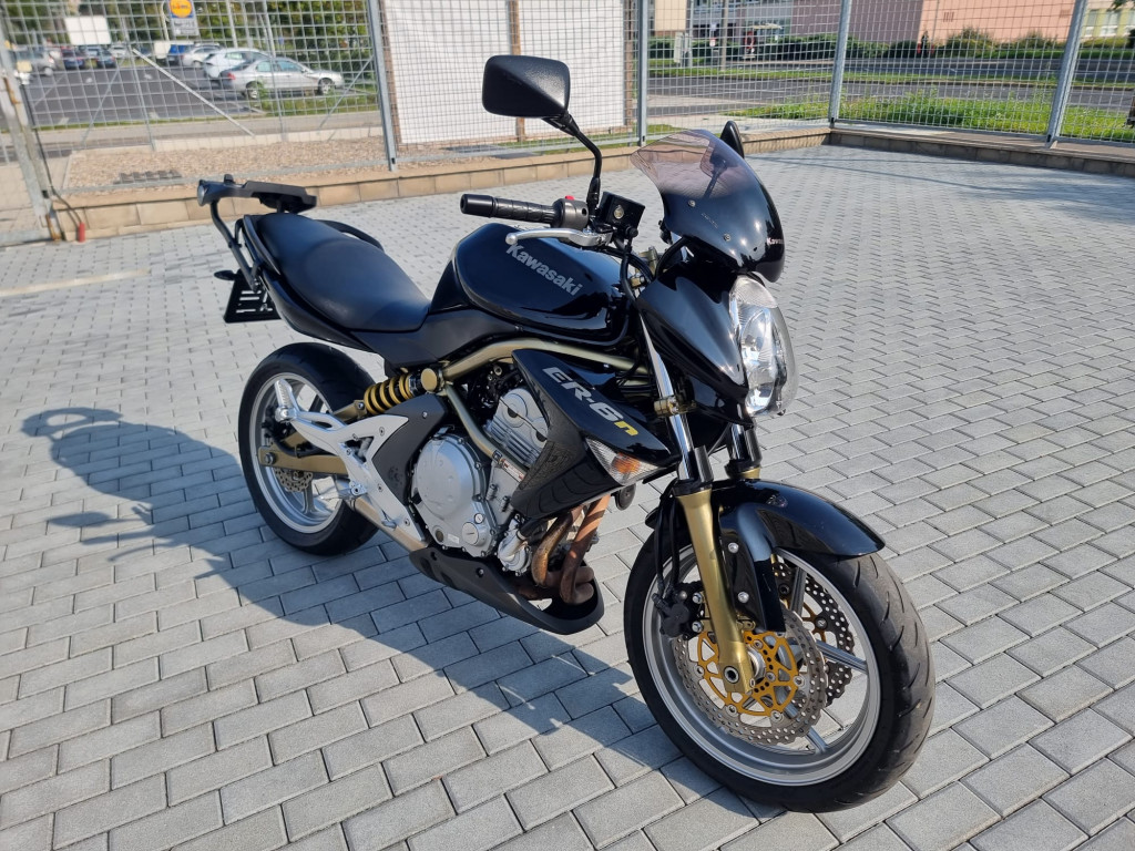 Kawasaki ER-6n nakedbike