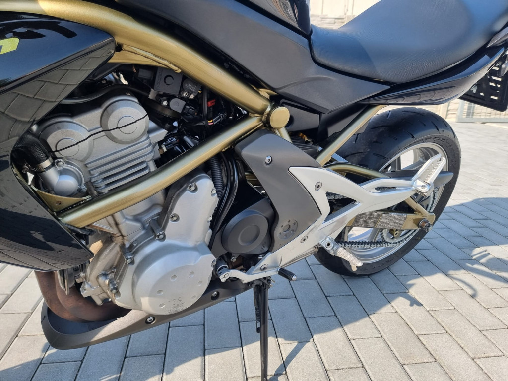 Kawasaki ER-6n nakedbike