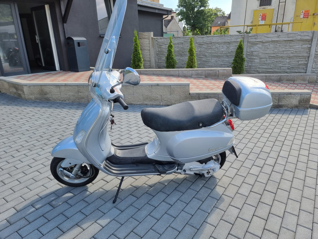 Piaggio Vespa 150