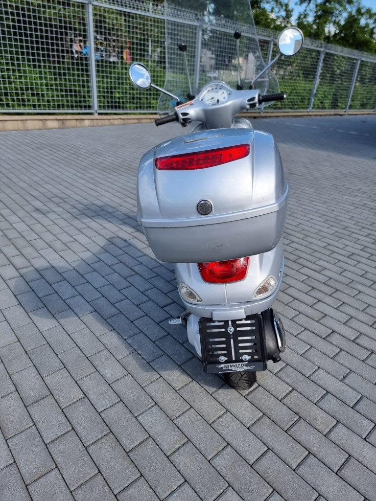 Piaggio Vespa 150