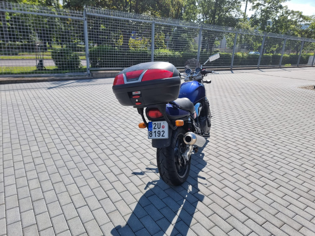 Suzuki Inazuma 750