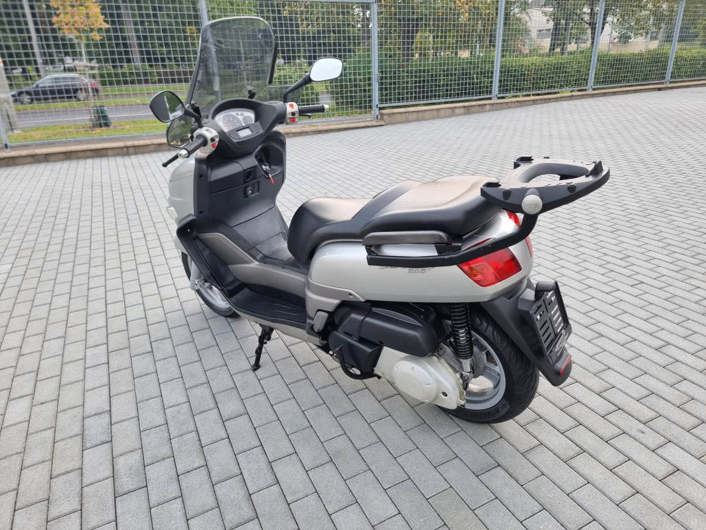 Yamaha Versity 300