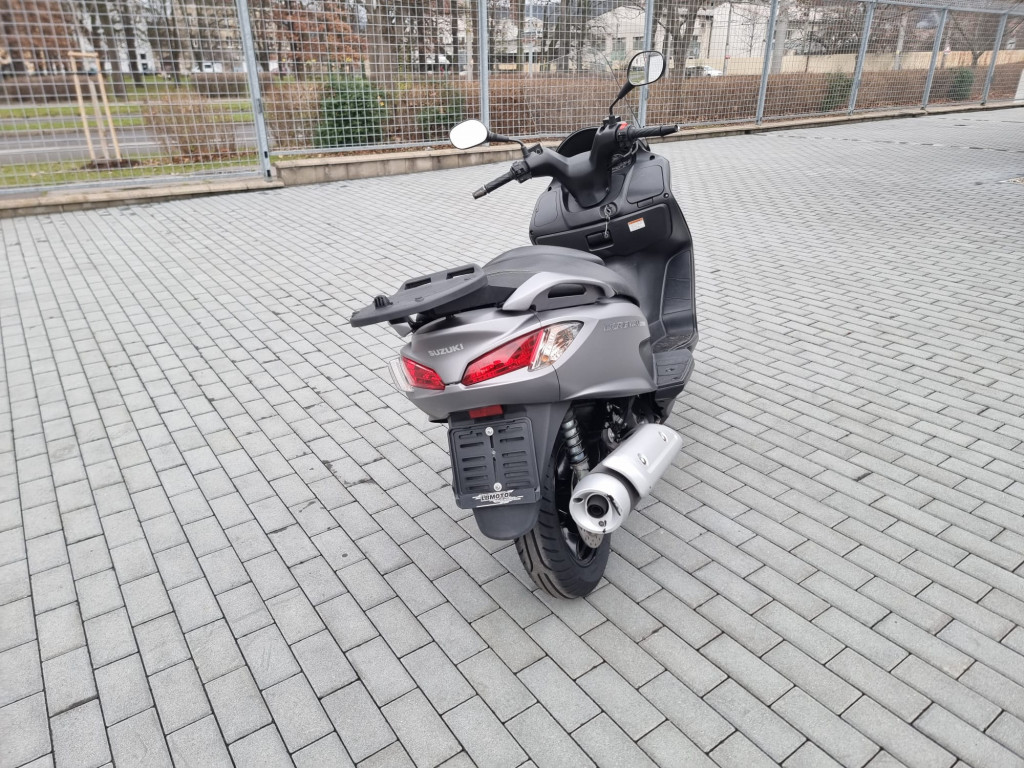 Suzuki Burgman 200